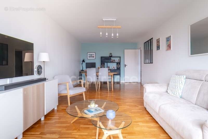 Appartement à SURESNES