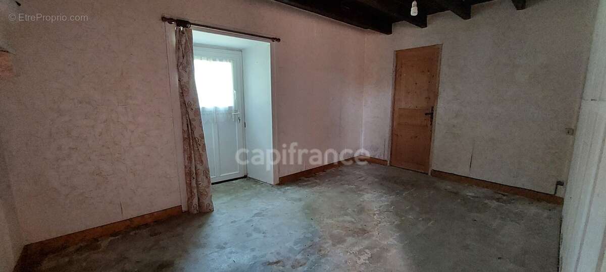 Maison à vendre 5 pièces LA TARDIERE (85) - photo 9