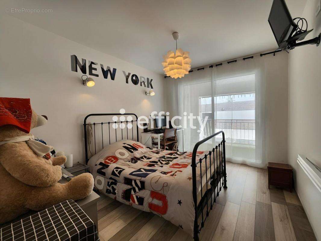 Maison à SAINT-SATURNIN-LES-AVIGNON