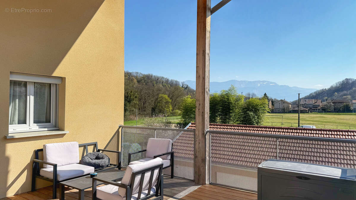 Appartement à RENAGE