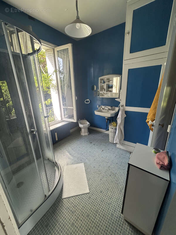 Maison à LE PERREUX-SUR-MARNE