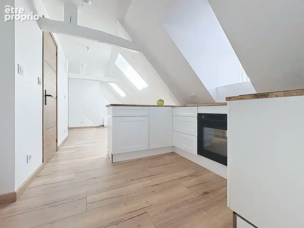 COURSEULLES SUR MER - proche centre ville et plage - appartement F2 - photo 4