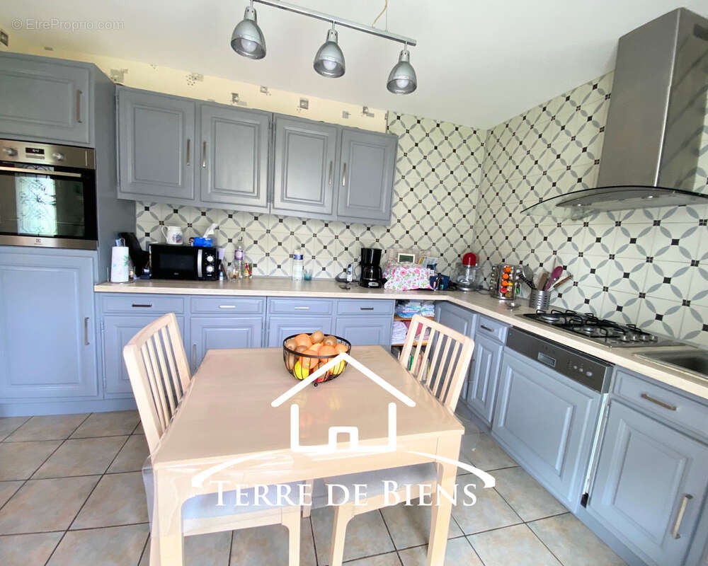 Maison à VIC-SUR-AISNE