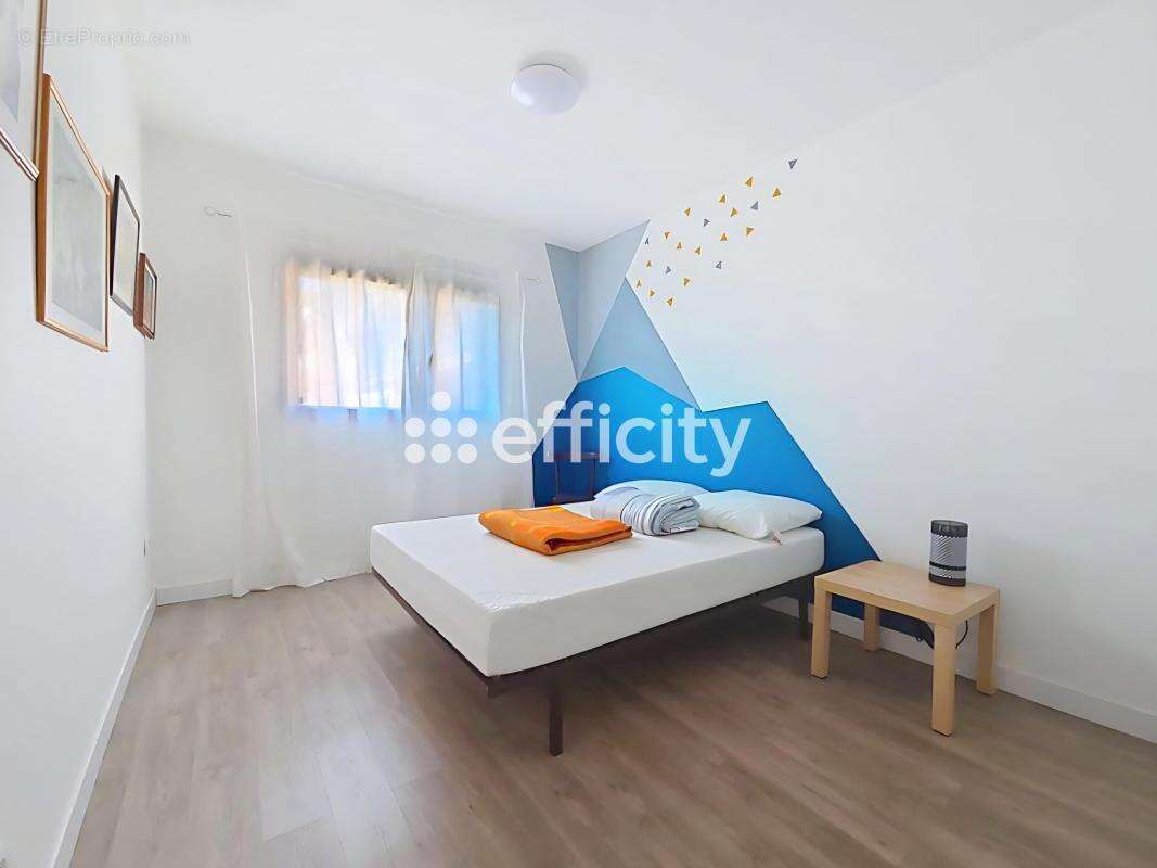 Appartement à MARSEILLE-9E