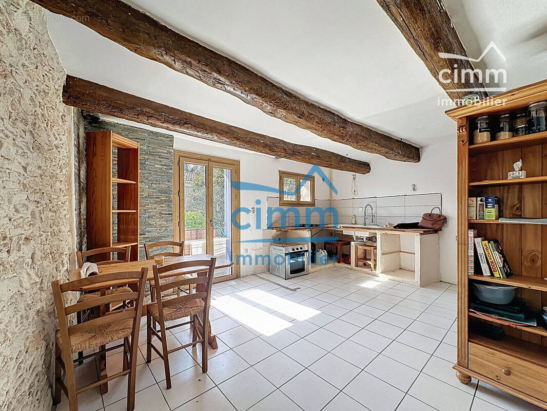 Maison à VILLES-SUR-AUZON