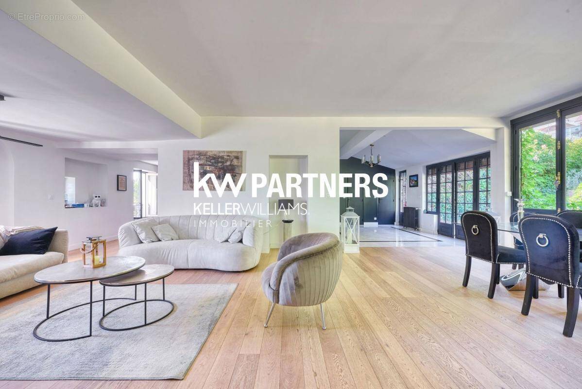 Maison à JOUY-EN-JOSAS