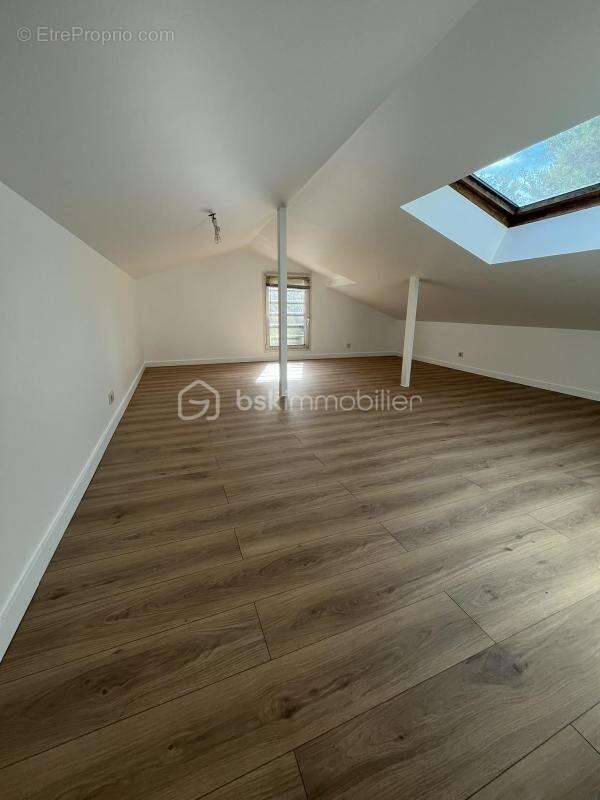 Maison à SAINT-MARS-DU-DESERT