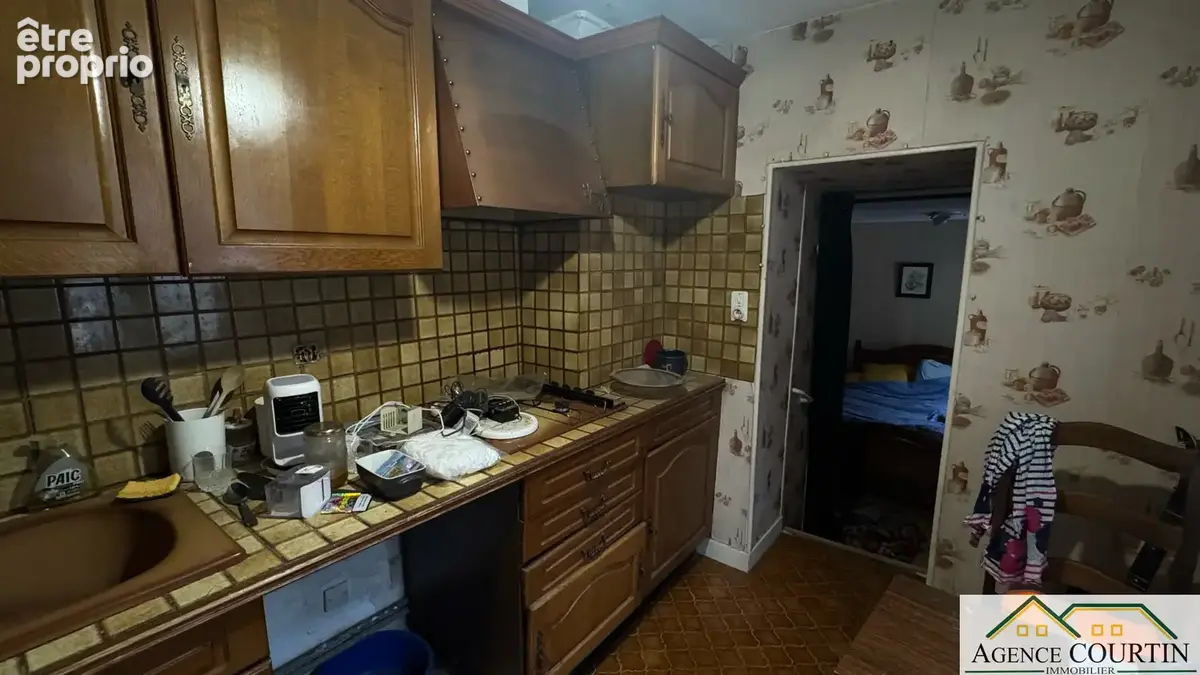 Immeuble de caractère avec ancien commerce, habitation et dépendance - photo 8
