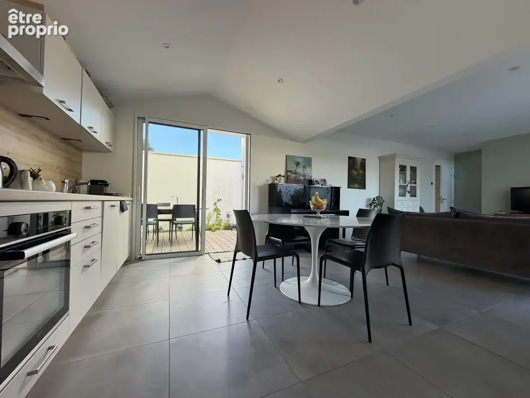 Maison 4 pièces 95 m² à vendre à La Rochelle (17000) - photo 3