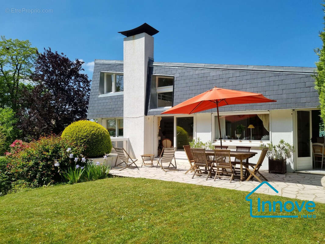 Maison à VERSAILLES