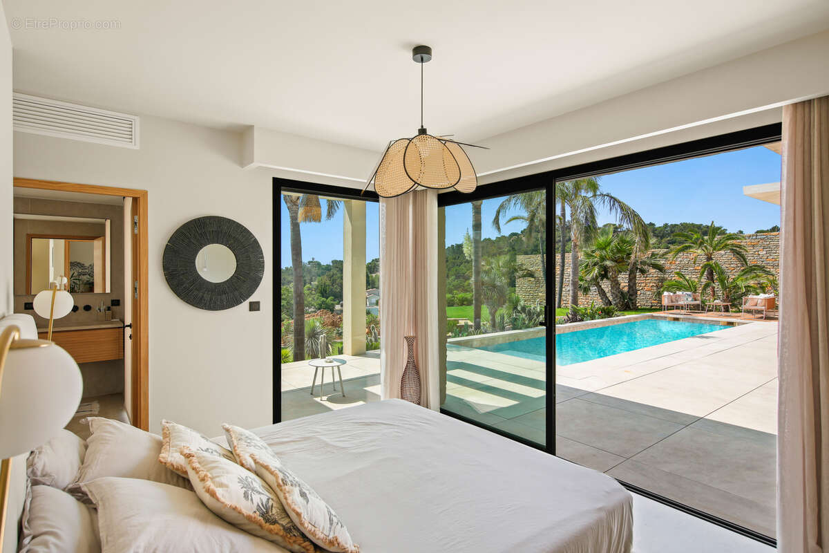 Maison à CARQUEIRANNE