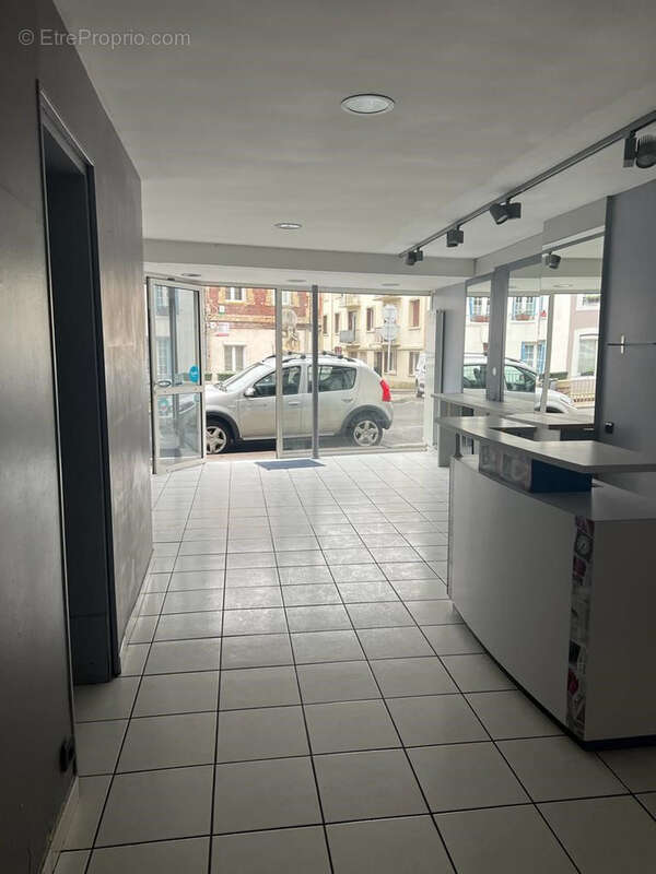 Commerce à MONTIVILLIERS