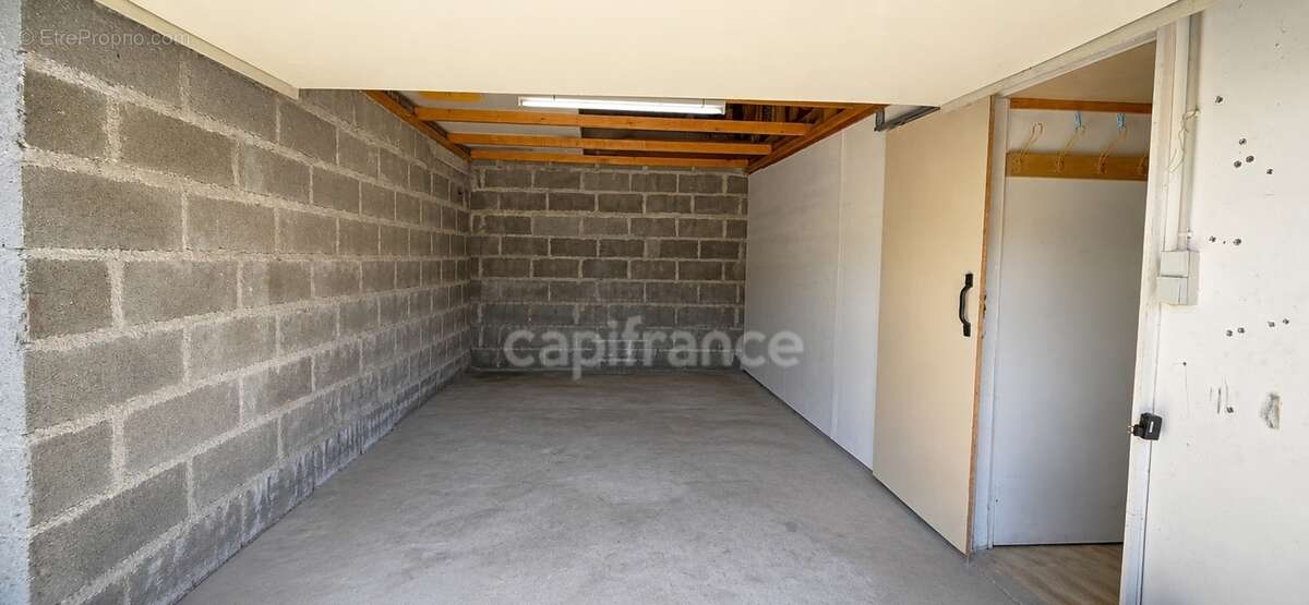 Toulon-sur-arroux – maison avec 2 garages attenants, jardin et combles aménageables - photo 9