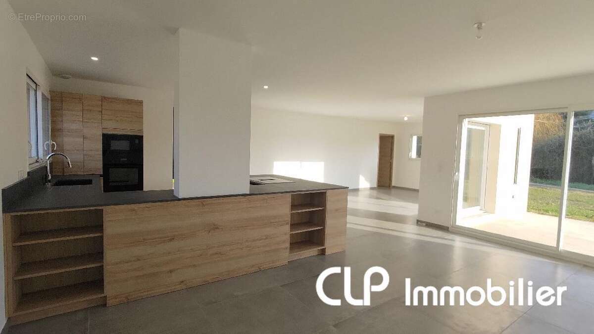 Maison 150 m² à Donzere  - photo 8