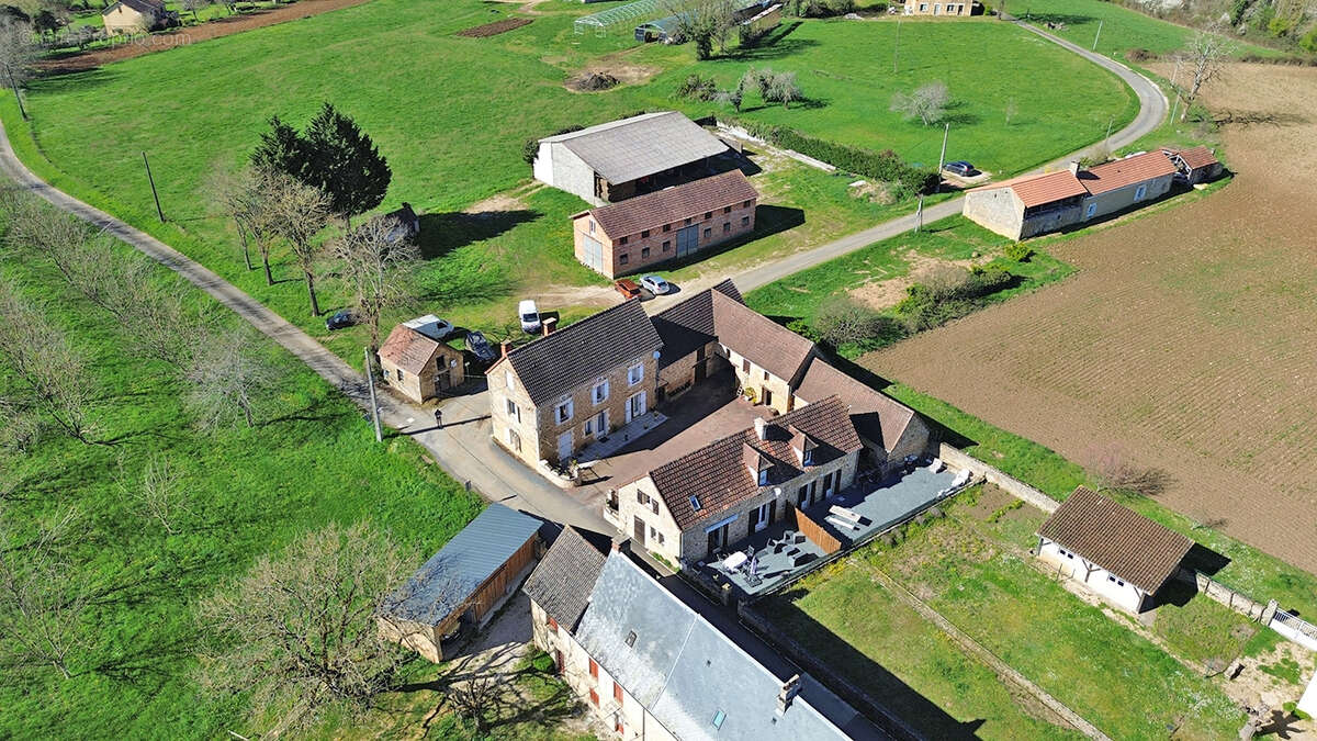Maison à PRATS-DE-CARLUX