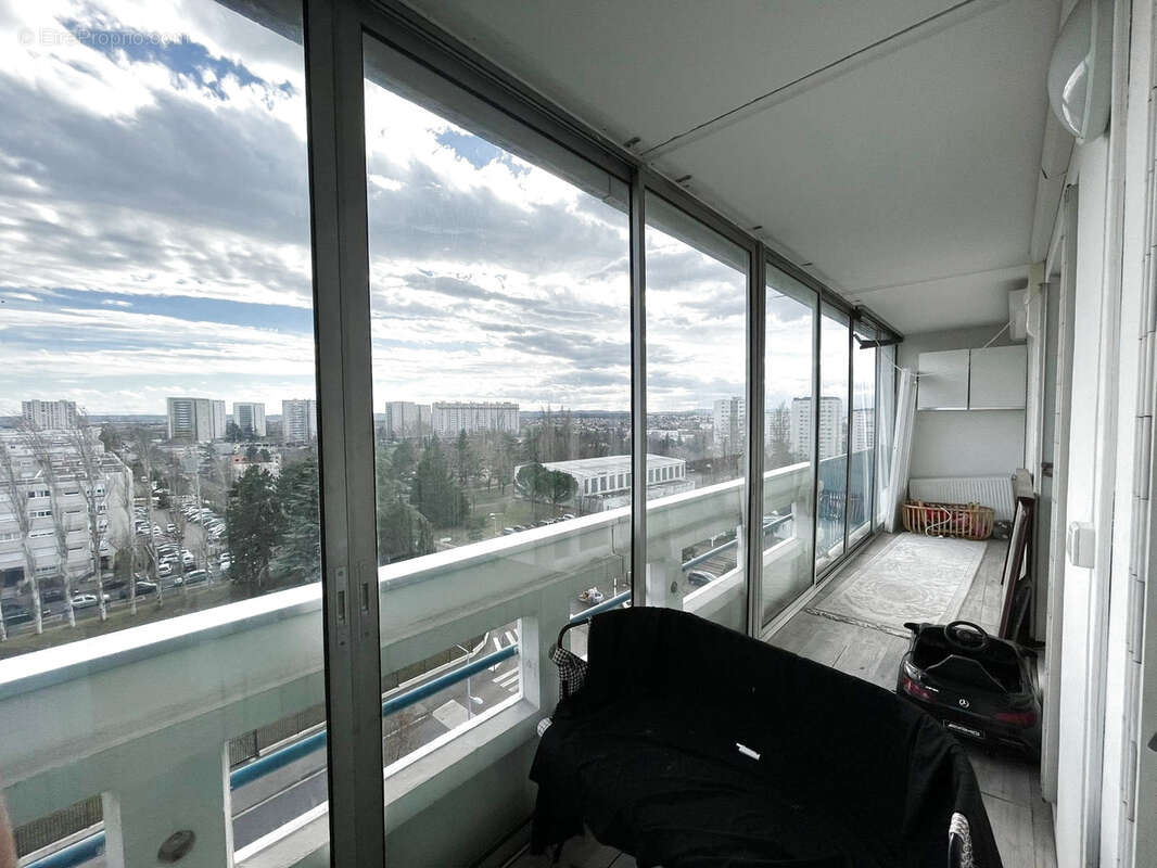 Appartement à VENISSIEUX