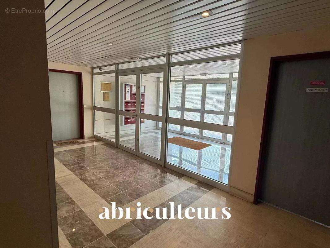 Appartement à ISSY-LES-MOULINEAUX