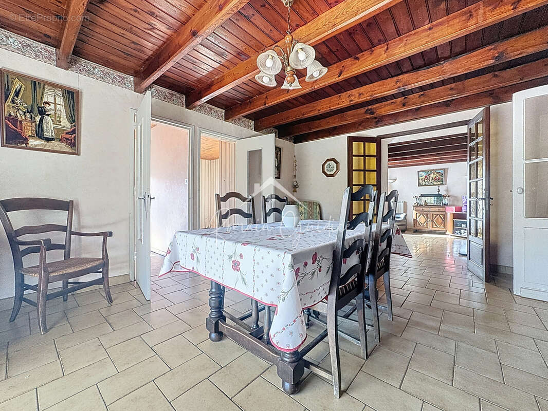Maison f4 95 m2 sur le causse noir - photo 8