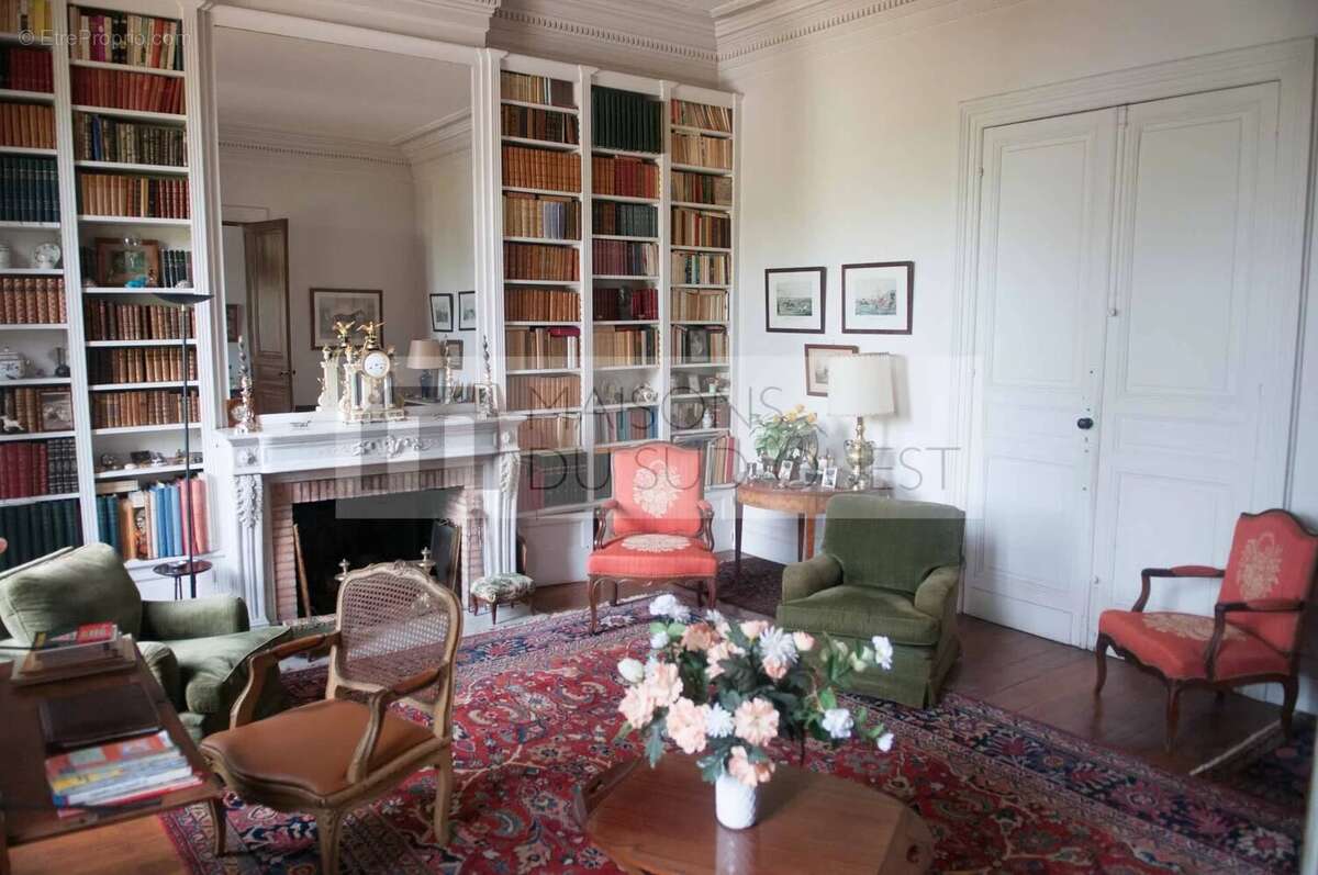 Maison à ONESSE-ET-LAHARIE