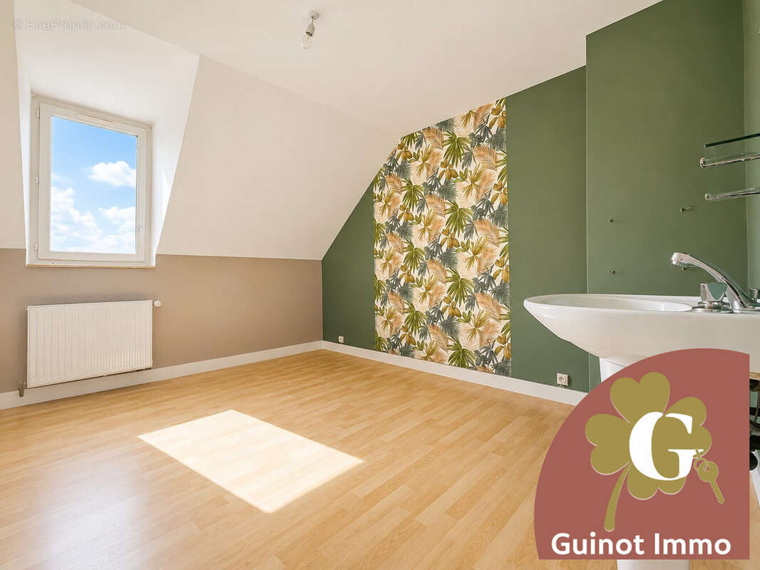 Appartement à LILLEBONNE
