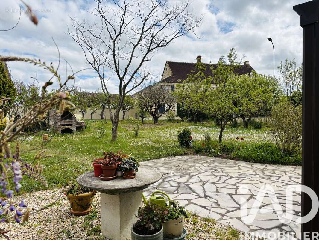 Photo 5 - Maison à CHEVANNES