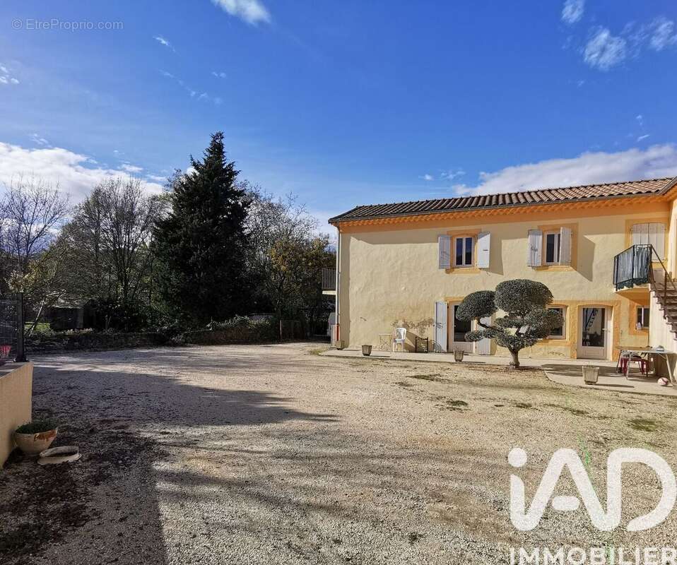 Photo 2 - Maison à SAINT-LAGER-BRESSAC