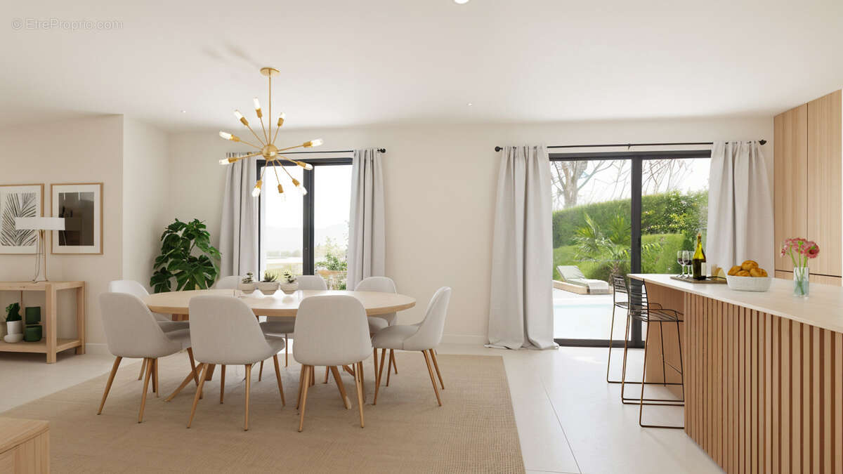 Terrain à SAINT-RAPHAEL