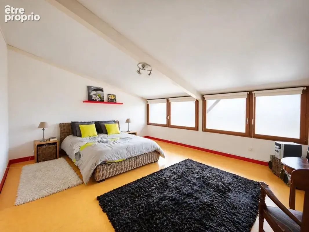 A Beauregard L'Evêque, proche de Clermont-Ferrand, magnifique bâtisse rénovée de 320 m² – Fort potentiel de rendement ou grande  - photo 19