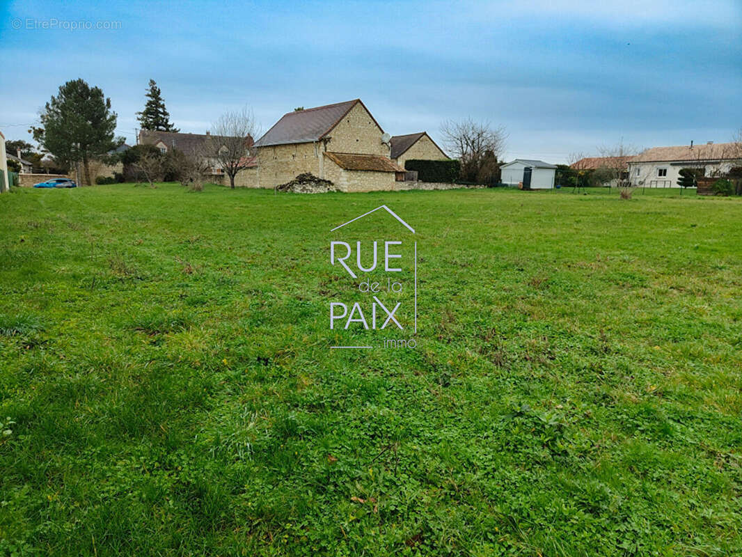 Terrain à NAINTRE