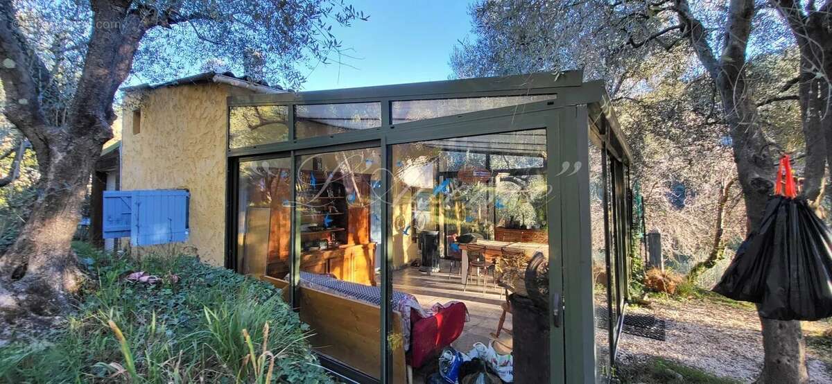 Maison à BERRE-LES-ALPES