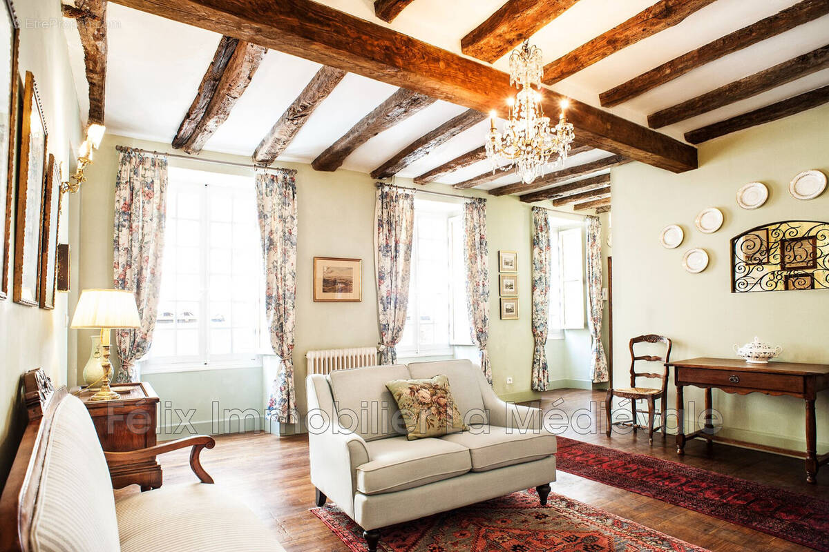Appartement à SARLAT-LA-CANEDA