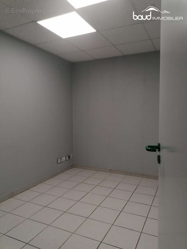 Commerce 131 m² à Villard-De-Lans  - photo 7