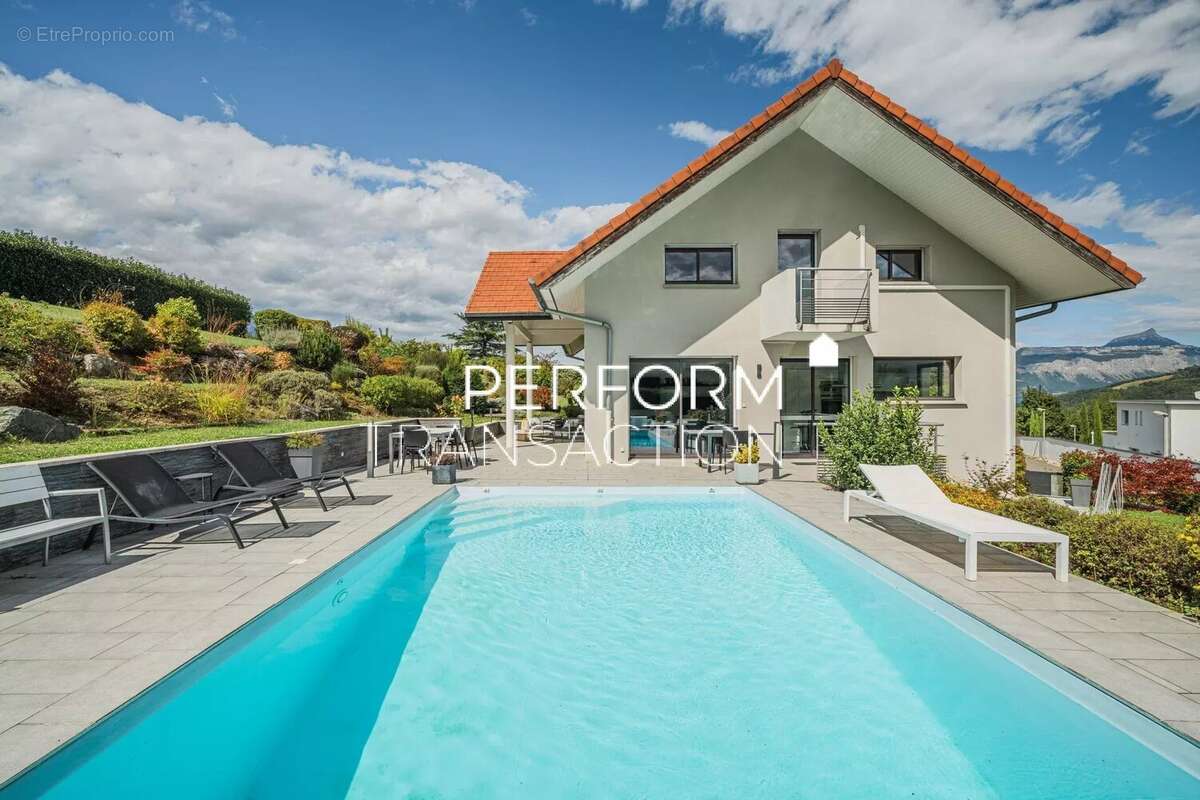 Maison à BRIE-ET-ANGONNES