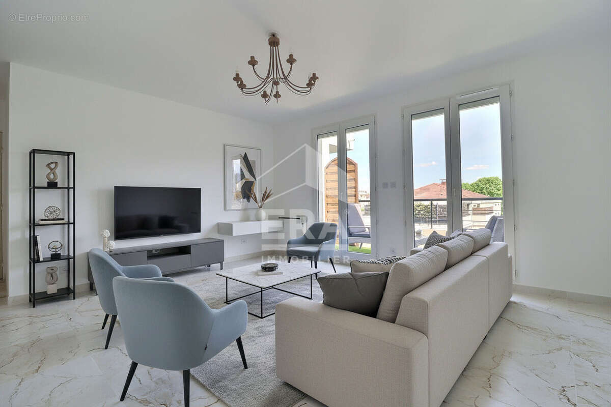 Appartement 80m² à La Plaine Saint Denis - photo 2
