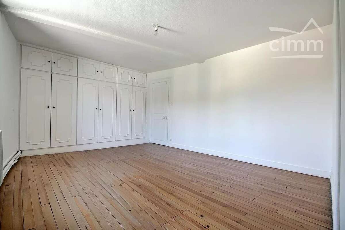 Vente gresivaudan crolles : maison de village t4 avec cour et garage - photo 5