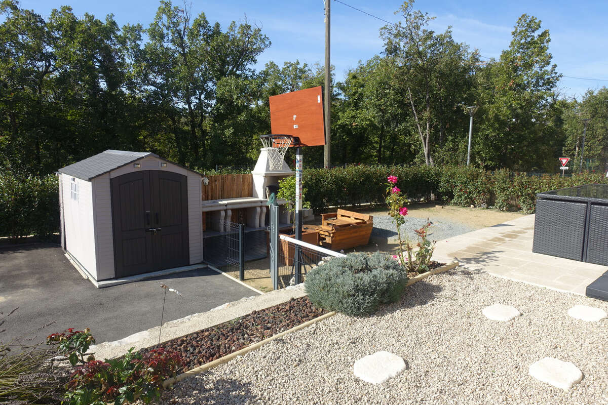 Maison à SAINT-VALLIER-DE-THIEY