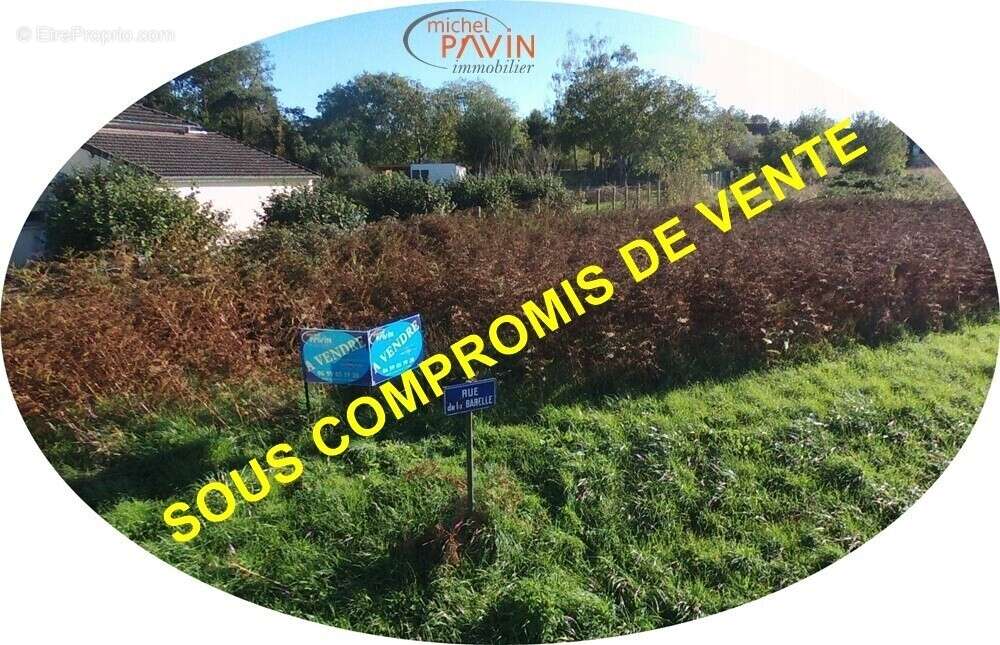 Terrain à LA GUERCHE-SUR-L&#039;AUBOIS