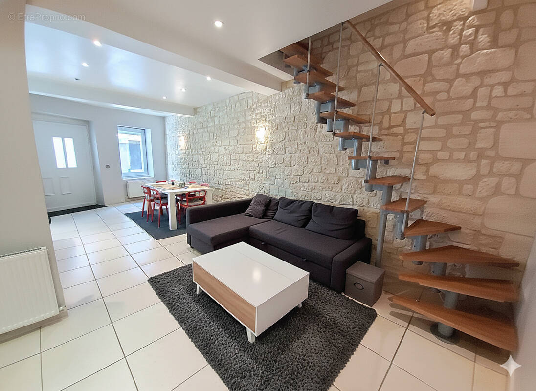 Appartement à VOURLES