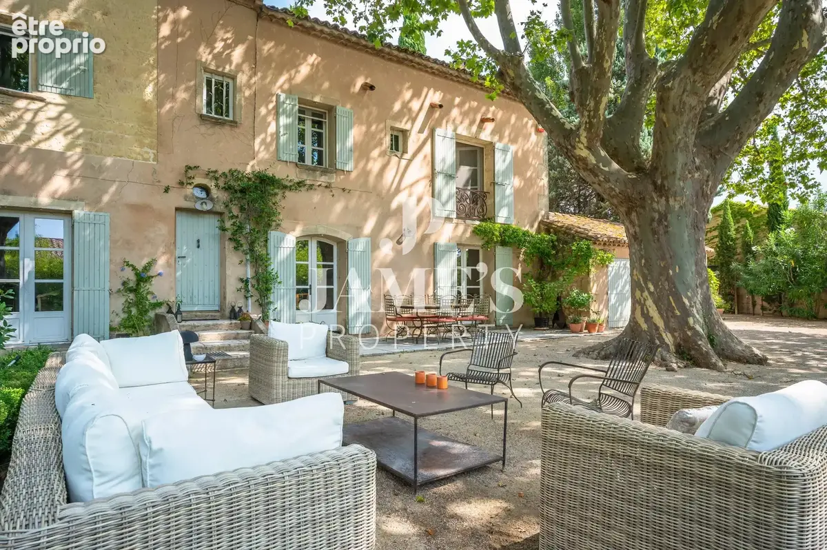 Maison 10 pièces 254 m² à vendre à Paradou (13520) - photo 4