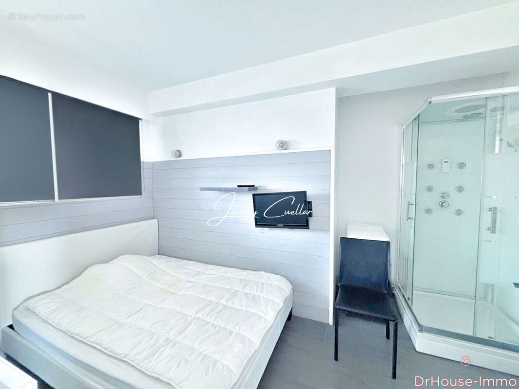 Appartement à VILLENEUVE-LOUBET