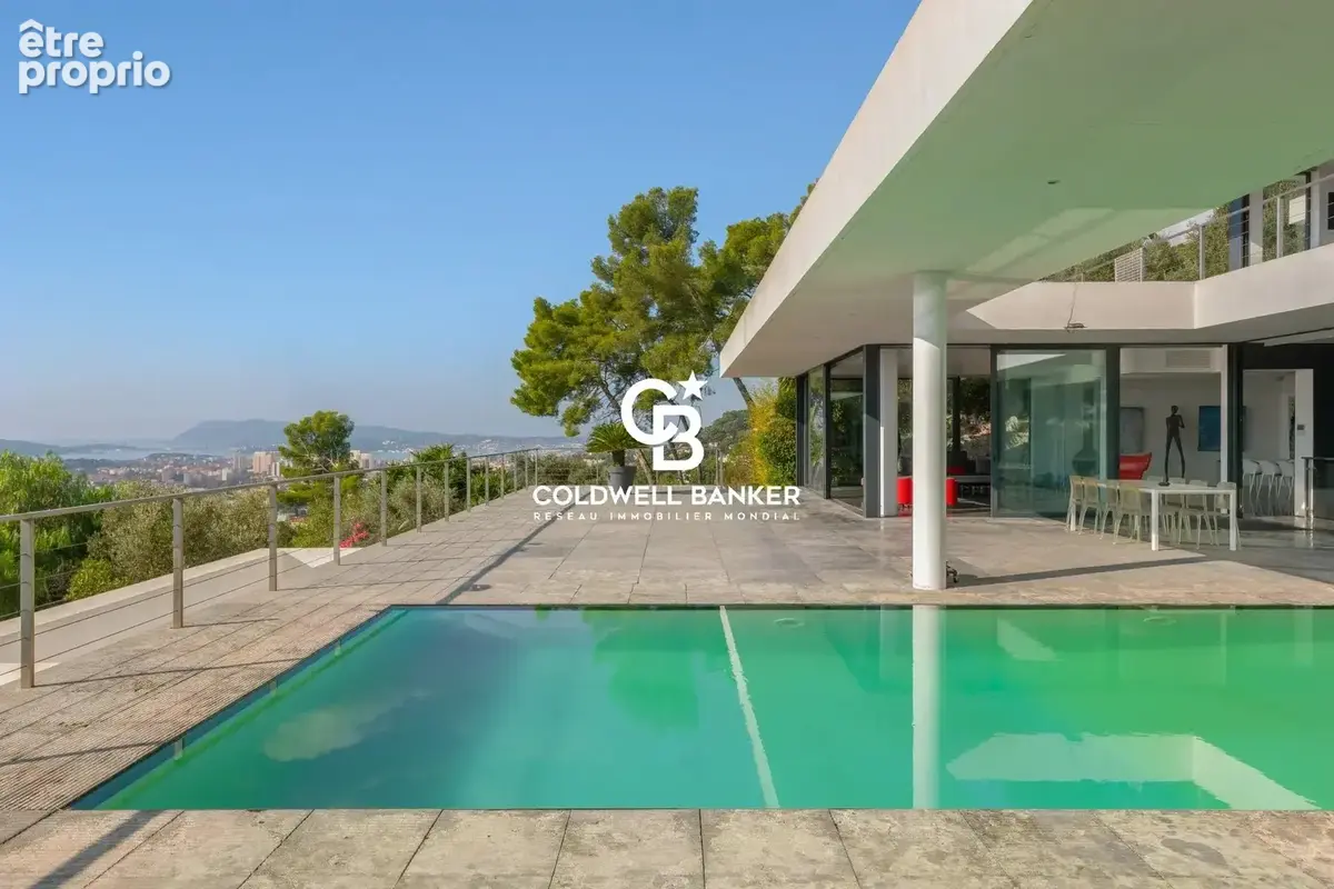 Villa Contemporaine vue mer à 180° avec piscine - 83000 Toulon - photo 7