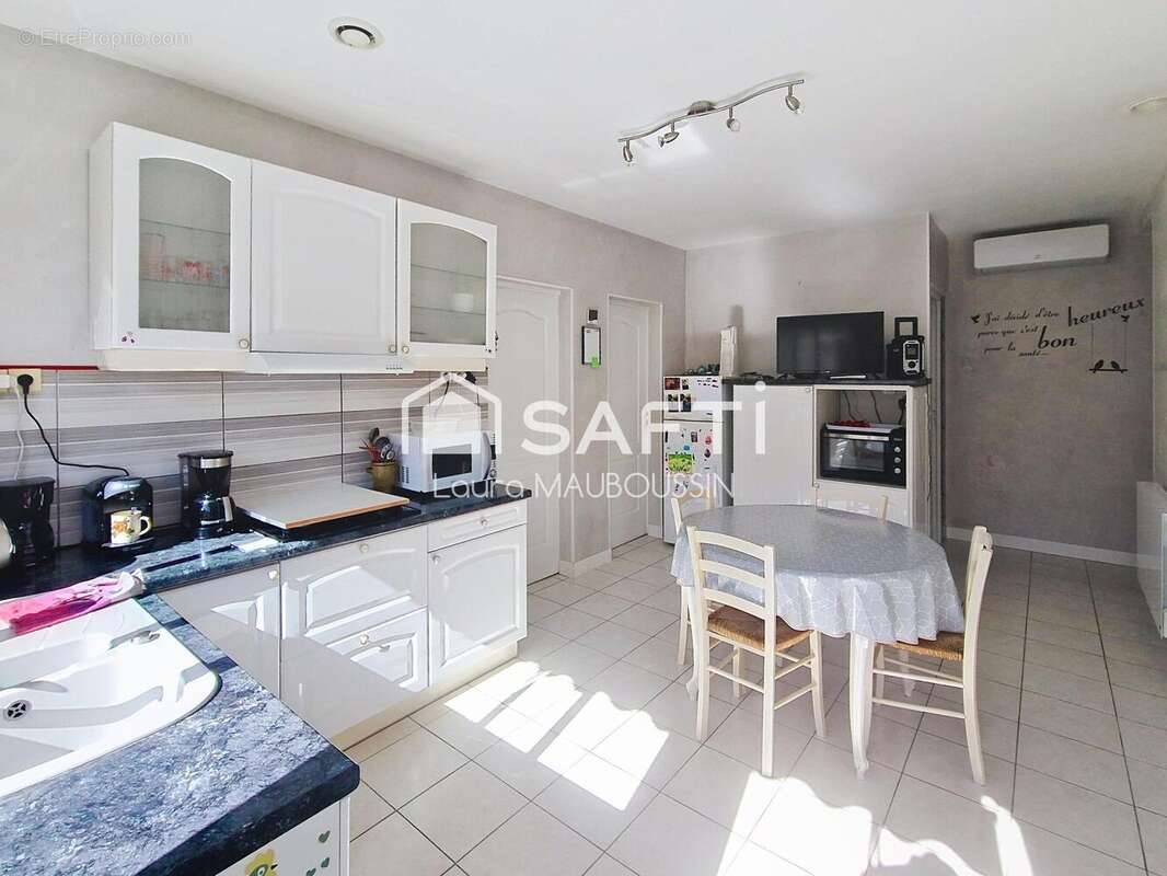 Photo 4 - Maison à PETIT-AUVERNE