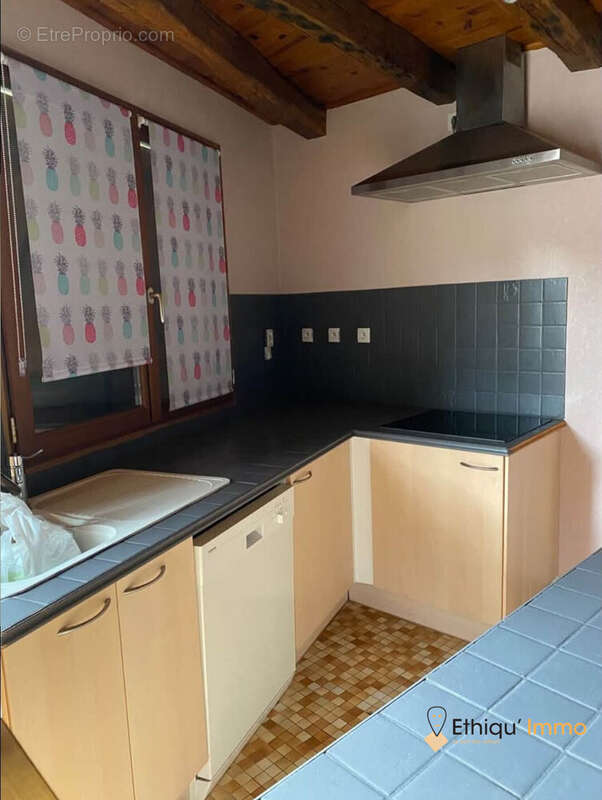 Maison 234 m² à Arrentieres  - photo 8