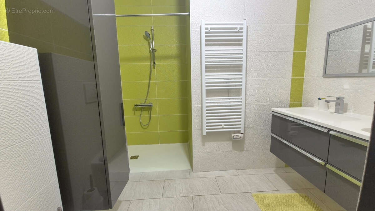 Maison à SAINTE-GEMME-MORONVAL