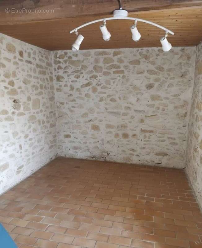 Maison à NOAILLAC