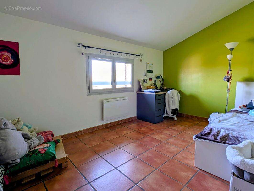 Maison de 165 m² habitables avec 4 chambres sur terrain de 1,5 hectare - photo 13