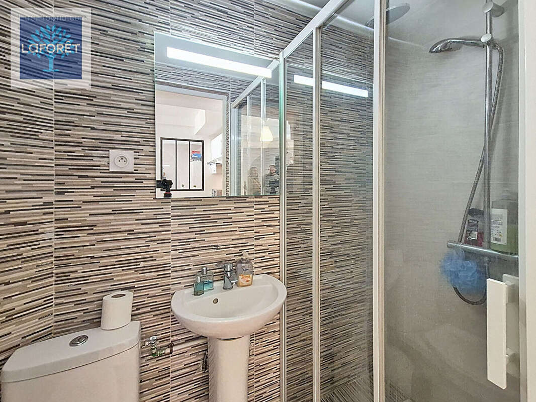 Appartement à VALLAURIS