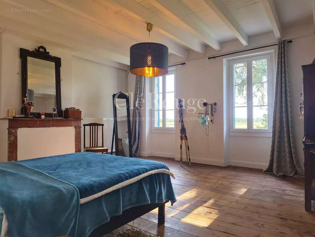 Élégante maison de maître avec vue sur la campagne à proximité de la Dordogne - photo 13