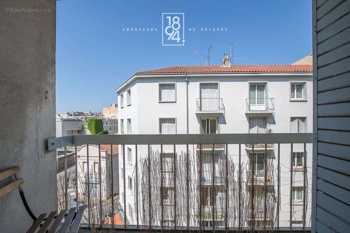 Appartement à MARSEILLE-5E