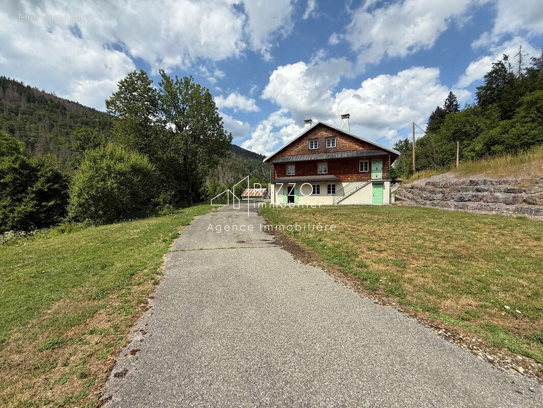 Maison à MIJOUX
